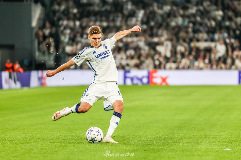 队2比0力 队2比0力